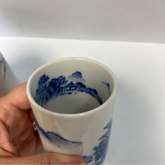 2 Vintage Hand Painted Saki Glasses Blue on White Asian Landscape OMC Otagiri - Picture 3 of 14